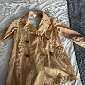 J crew size 2 trench. Good condition, no rips or tears.